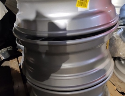 6 kosov   jeklenih platišč  22.5 x 9.00