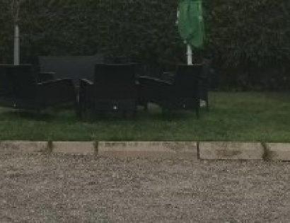 ČRNI STOLI 6X (KOM. = 80,00 €)