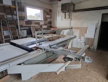LESNOOBD. STROJ CASOLIN ASTRA 400E
Razrezna žaga, stara 20 let
