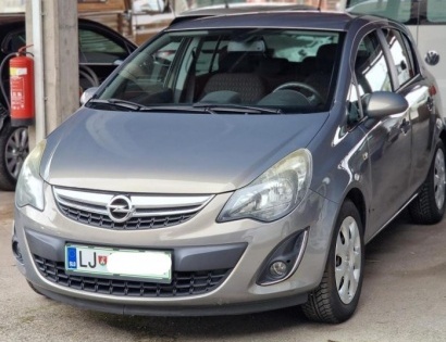 Opel Corsa 1.4 16V, letnik 2014