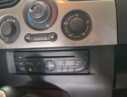 OSEBNI AVTO RENAULT KANGOO / 1.5 / DCI / LETNIK 2011