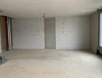 Poslovni prostor - Šarhova ulica  97, 2000 Maribor