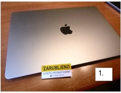 PRENOSNI RAČUNALNIK APPLE MACBOOK AIR A2941, S/N: VH263322HC