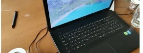 Prenosni računalnik ASUS