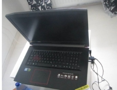 PRENOSNI RAČUNALNIK PREDATOR - GAMERSKI