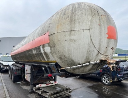 Priklopno vozilo cisterna Gofa, letnik 1987, poreklo Bosna in Hercegovina