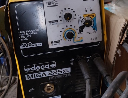 Rabljen varilni aparat DECA MIGA 225 XL