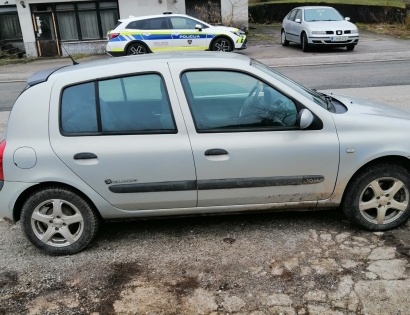 RENAULT CLIO / 1.2
VIN:VF1BB05CF28798738
LETNIK 2003
PREVOŽENI KILOMETRI 245626