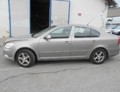 ŠKODA OCTAVIA 1.6, letnik 2009