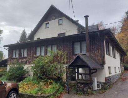 Stanovanjsko poslovna stavba - Razpotje 1, 5280 Idrija