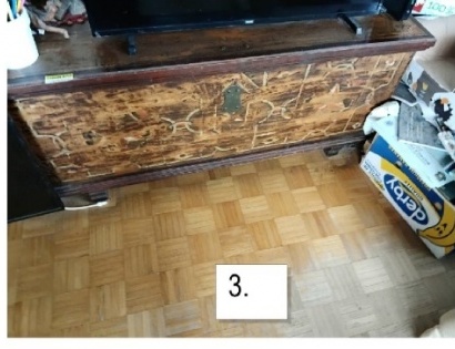 Starinska lesena skrinja