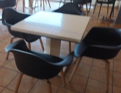 STOLI ČRNI 20X(kom.= 27,00 €)