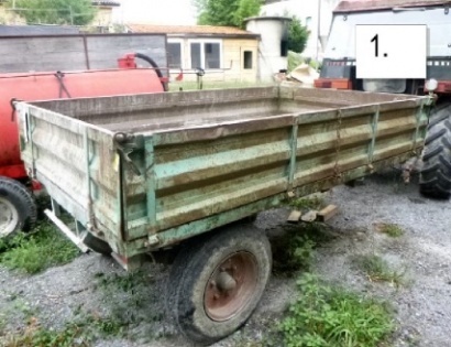 TRAKTORSKI PRIKLJUČEK: PRIKOLICA