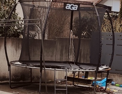 TRAMPOLIN Z ZAŠČITNO MREŽO, AGA