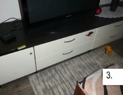 TV OMARICA, LES, ČRNO - BELE BARVE
