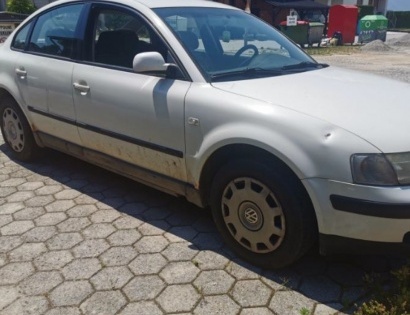 VW PASSAT 1.6, prva registracija leta 2005